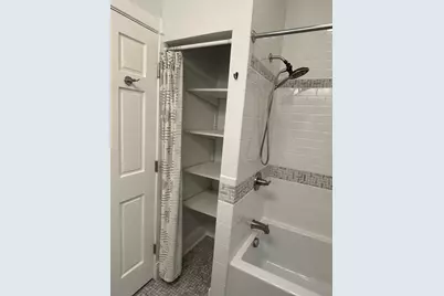 1926 W Warner Avenue #1, Chicago, IL 60613 - Photo 18