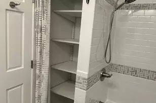 1926 W Warner Ave, Chicago, IL 60613 - Photo 18