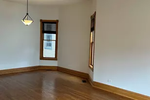 1926 W Warner Ave, Chicago, IL 60613 - Photo 4