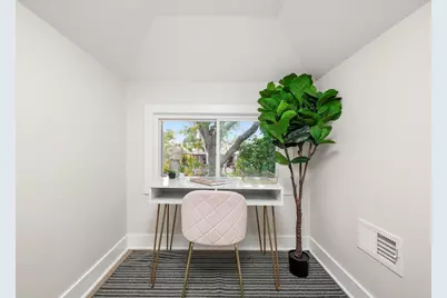 6144 N Maplewood Avenue, Chicago, IL 60659 - Photo 24