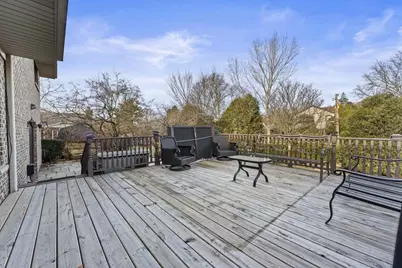 304 E Hiawatha Trail, Mount Prospect, IL 60056 - Photo 30