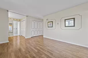 304 E Hiawatha Trail, Mount Prospect, IL 60056 - Photo 16