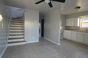 16918 S Orchard Ridge Ave, Hazel Crest, IL 60429 - Photo 6