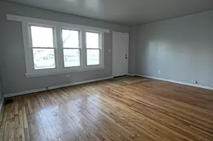 16918 S Orchard Ridge Ave, Hazel Crest, IL 60429 - Photo 4