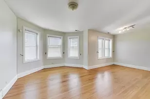 6321 N Artesian Ave, Chicago, IL 60645 - Photo 4