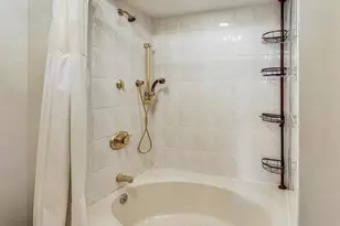 [Address not provided], Libertyville, IL 60048 - Photo 34