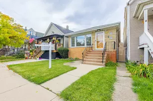 5631 W 64th Pl, Chicago, IL 60638 - Photo 2