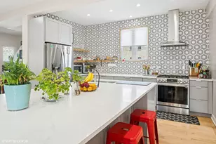 4911 N Ashland Ave, Chicago, IL 60640 - Photo 4