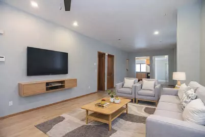 2235 N Tripp Avenue, Chicago, IL 60639 - Photo 2