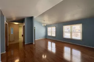 2301 Providence Ct, Naperville, IL 60565 - Photo 6
