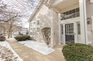 3271 Cool Springs Ct, Naperville, IL 60564 - Photo 2