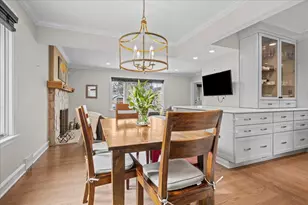 416 Pine Manor Dr, Wilmette, IL 60091 - Photo 8