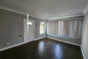 9350 S Manistee Ave, Chicago, IL 60617 - Photo 4