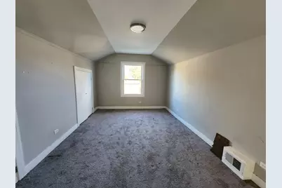 9350 S Manistee Avenue, Chicago, IL 60617 - Photo 12