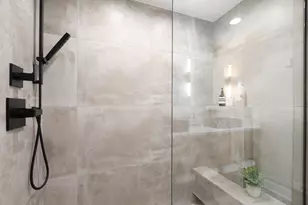 221 E Walton Pl, Chicago, IL 60611 - Photo 34