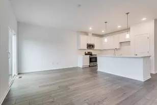 424 Comstock Rd, South Elgin, IL 60177 - Photo 10