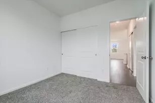 424 Comstock Rd, South Elgin, IL 60177 - Photo 28