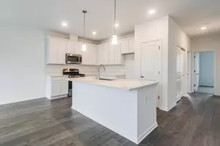 424 Comstock Rd, South Elgin, IL 60177 - Photo 16