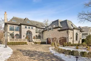 321 E 9th St, Hinsdale, IL 60521 - Photo 2