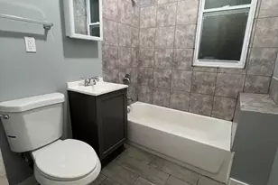 7800 S Burnham Ave, Chicago, IL 60649 - Photo 4