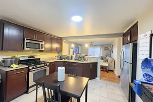 3925 W 47th St, Chicago, IL 60632 - Photo 2