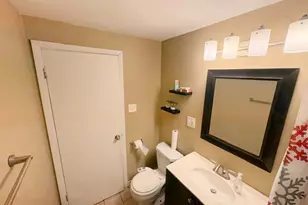 3925 W 47th St, Chicago, IL 60632 - Photo 14