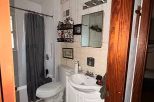 407 N 1st St, Fairbury, IL 61739 - Photo 8