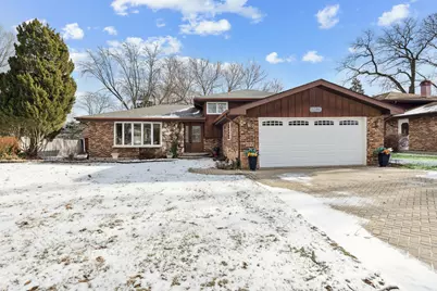 10033 S 87th Avenue, Palos Hills, IL 60465 - Photo 1