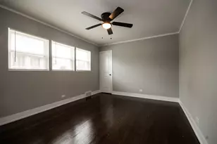 8318 S Blackstone Ave, Chicago, IL 60619 - Photo 8