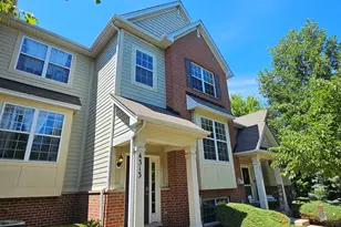 4313 Timber Ridge Ct, Joliet, IL 60431 - Photo 2