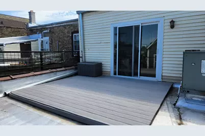 3816 W Montrose Avenue #2, Chicago, IL 60618 - Photo 16