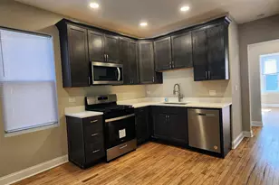 3816 W Montrose Ave, Chicago, IL 60618 - Photo 2