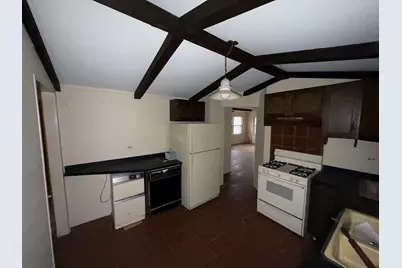 [Address not provided], Island Lake, IL 60042 - Photo 4