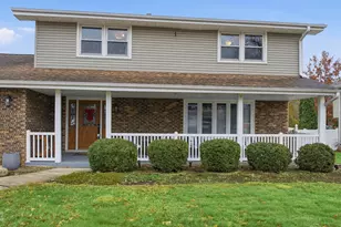 1000 S Raven Rd, Shorewood, IL 60404 - Photo 1