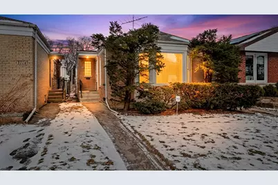 3110 W Jarvis Avenue, Chicago, IL 60645 - Photo 16