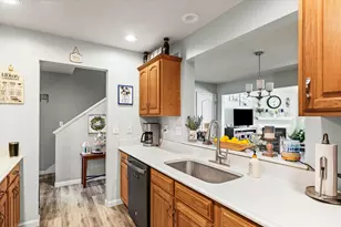 3915 Balmoral Dr, Champaign, IL 61822 - Photo 14