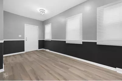 9549 S Calumet Avenue, Chicago, IL 60628 - Photo 8