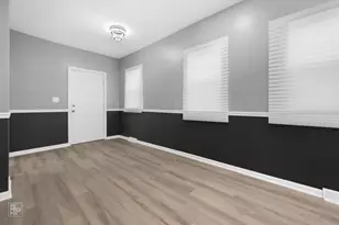 9549 S Calumet Ave, Chicago, IL 60628 - Photo 8