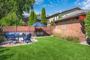 824 Echo Ln, Glenview, IL 60025 - Photo 16