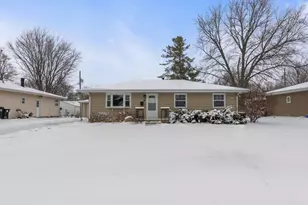 18 Ardith Dr, Normal, IL 61761 - Photo 2