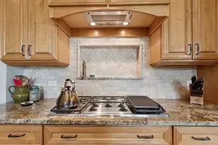 941 Burton Terrace, Glenview, IL 60025 - Photo 8