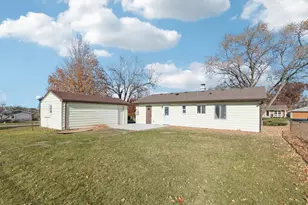 2413 Country Ln, McHenry, IL 60051 - Photo 24