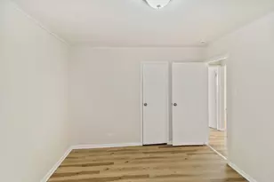 28 Apple Ln, Park Forest, IL 60466 - Photo 10