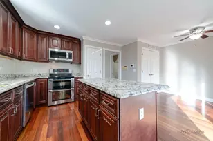 18599 W Sterling Ct, Grayslake, IL 60030 - Photo 24