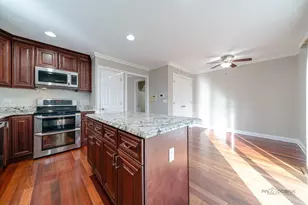 18599 W Sterling Ct, Grayslake, IL 60030 - Photo 26