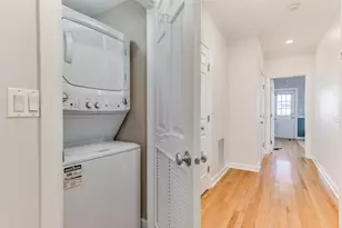 3418 N Ashland Ave, Chicago, IL 60657 - Photo 12