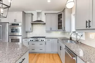 3418 N Ashland Ave, Chicago, IL 60657 - Photo 4