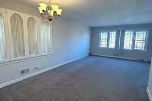 2649 W Balmoral Ave, Chicago, IL 60625 - Photo 2