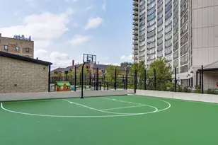 3930 N Pine Grove Ave, Chicago, IL 60613 - Photo 30