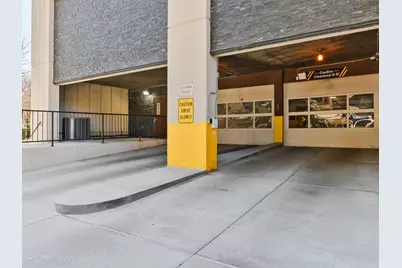 3930 N Pine Grove Avenue #2611, Chicago, IL 60613 - Photo 32